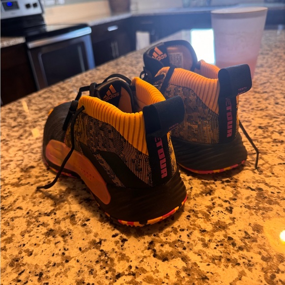 ADIDAS DAME 5 “DAME GOOSE” - Picture 5 of 5